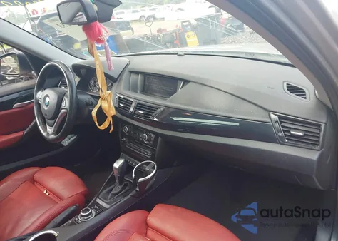 2014 BMW X1 xDrive35I из США, поврежденный, VIN WBAVM5C56EVV92610